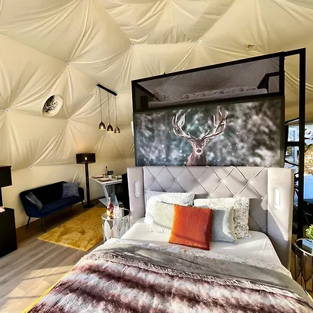 Luxe tent Glamping Spindl One&only